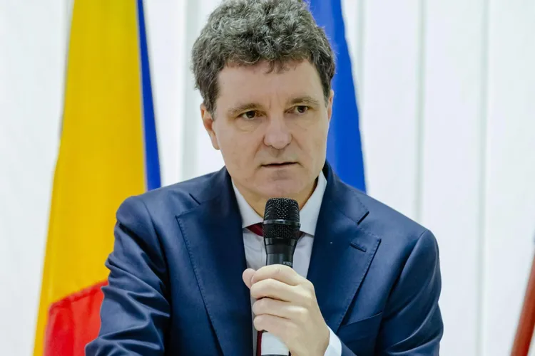 Prezența României la Paris, cere Dan (sursa: Facebook/Nicușor Dan)