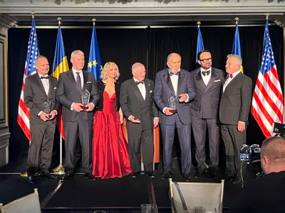 Cine face parte din ONG-ul Alianța Româno-Americană, care i-a premiat pe Gâdea și Predoiu Foto: Facebook