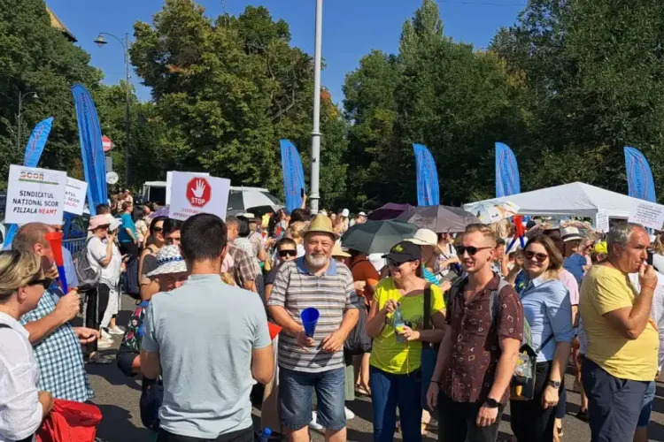 Primăriile de comune şi oraşe mici intră în grevă pe termen nedeterminat Foto: SCOR