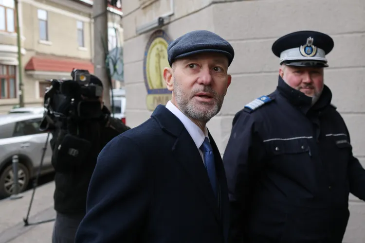 Tufan, bani la PSD și Dumbravă (sursa: Inquam Photos/George Călin)