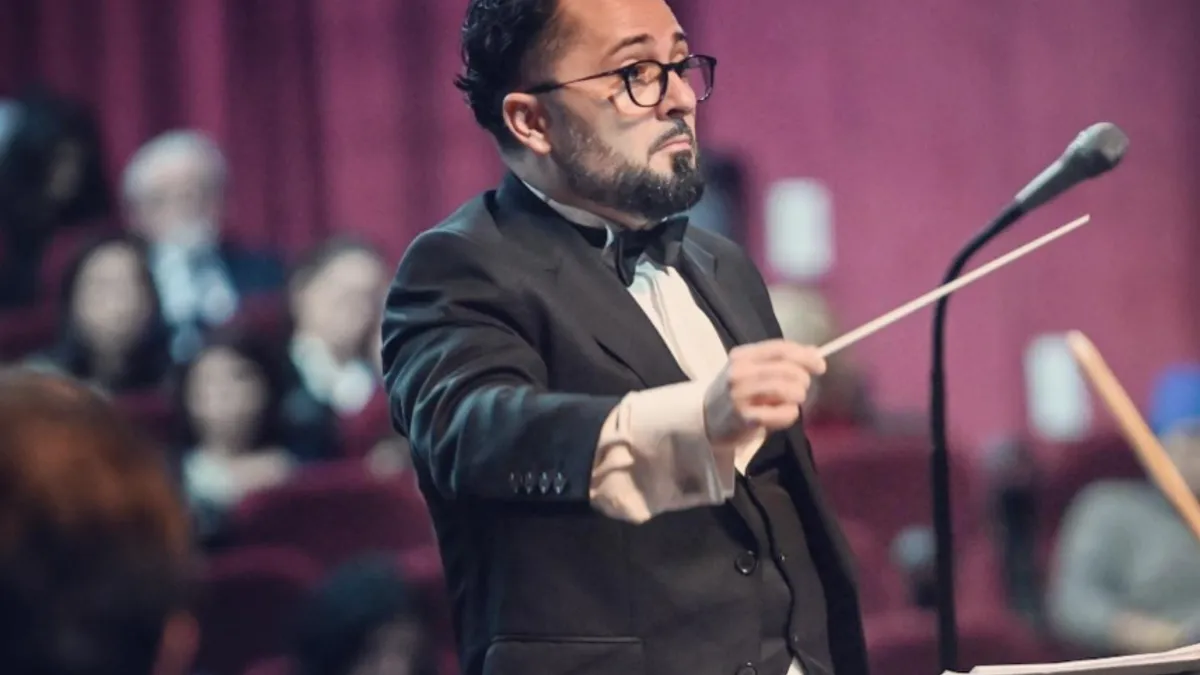 Turcan, ghiveci cu Opera pentru Jinga (sursa: Facebook/Daniel Jinga)