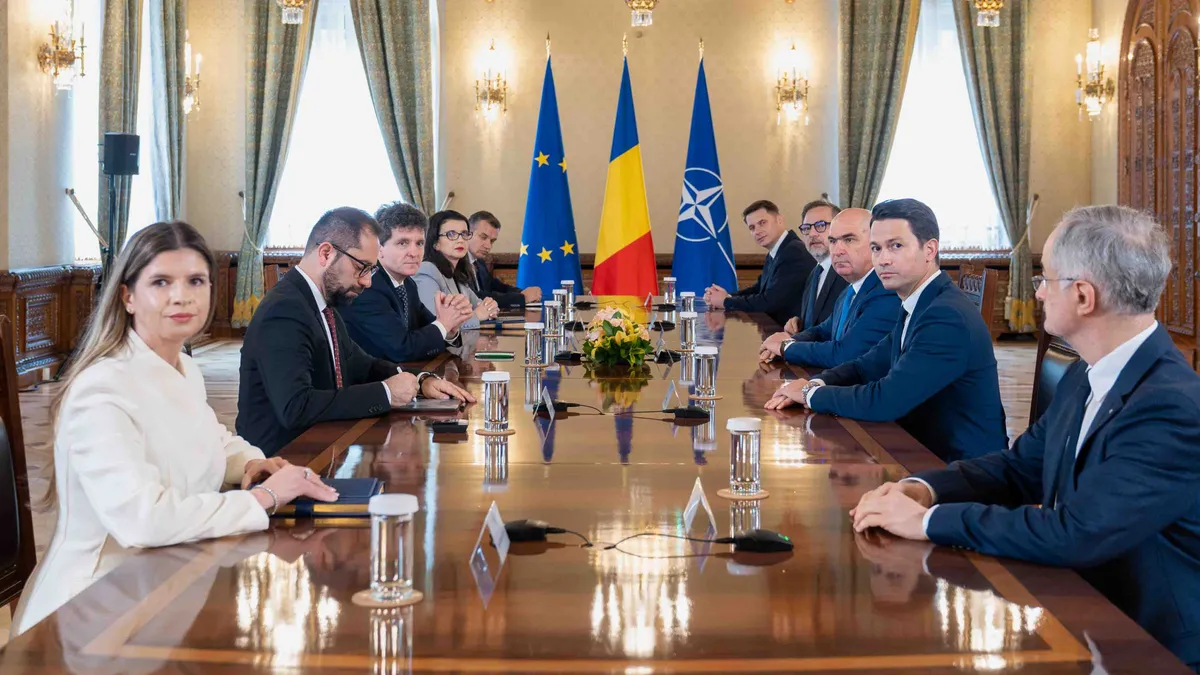Lazaroiu crede că Nicușor Dan ar trebui să stea alături de Bolojan Foto: presidency.ro