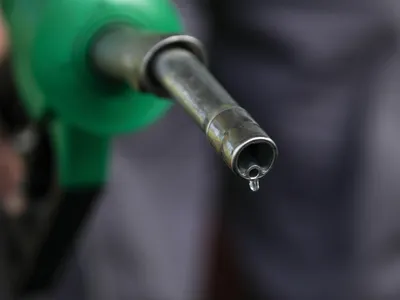 Motorina se va scumpi rapid (sursa: Inquam Photos/Octav Ganea)