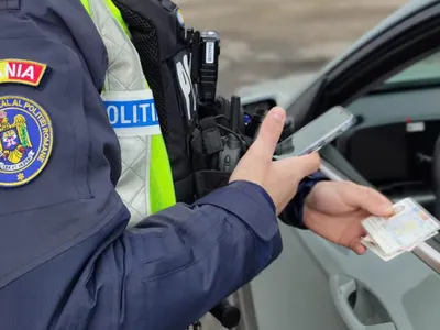 Peste 600 de permise reținute într-o singură zi (sursa: Facebook/Poliția Română)