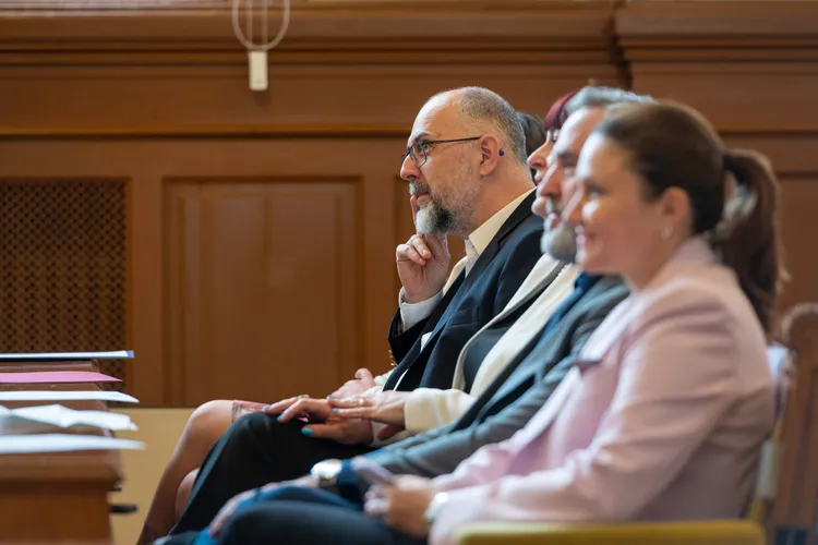 Digitalizarea Fiscului, împiedicată, ar fi însemnat tăieri de sute de posturi, spune Kelemen Hunor, după ce a fost trimis în tribune Foto: Facebook