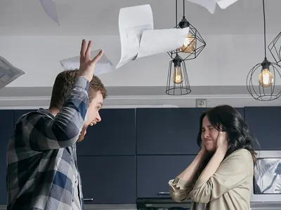 Afacerist păcălit de soție în divorț strategic (sursa: Pexels/Mikhail Nilov)