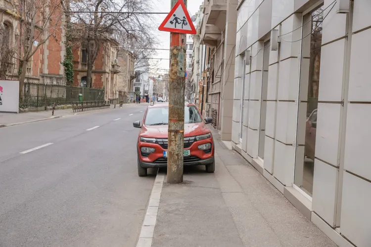 Numărul uriaș de gratuități la parcările din București: 90.000 la doar 45.000 locuri de parcare Foto: Facebook Ciprian Ciucu