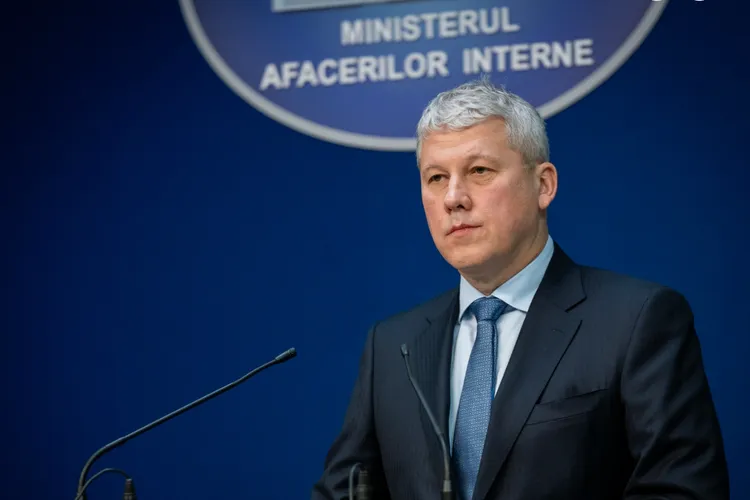După o operațiune de deturnare a achiziției pentru arma de asalt de la MApN la MAI, Cătălin Predoiu a eșuat răsunător: contractul Sig Sauer pe SAFE nu a fost semnat (sursa: Facebook/Cătălin Predoiu)
