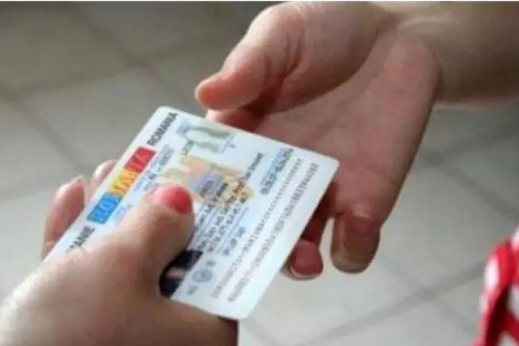 Gestul banal care îți aduce o amendă pe loc: ce lege încalci când lași buletinul drept garanție