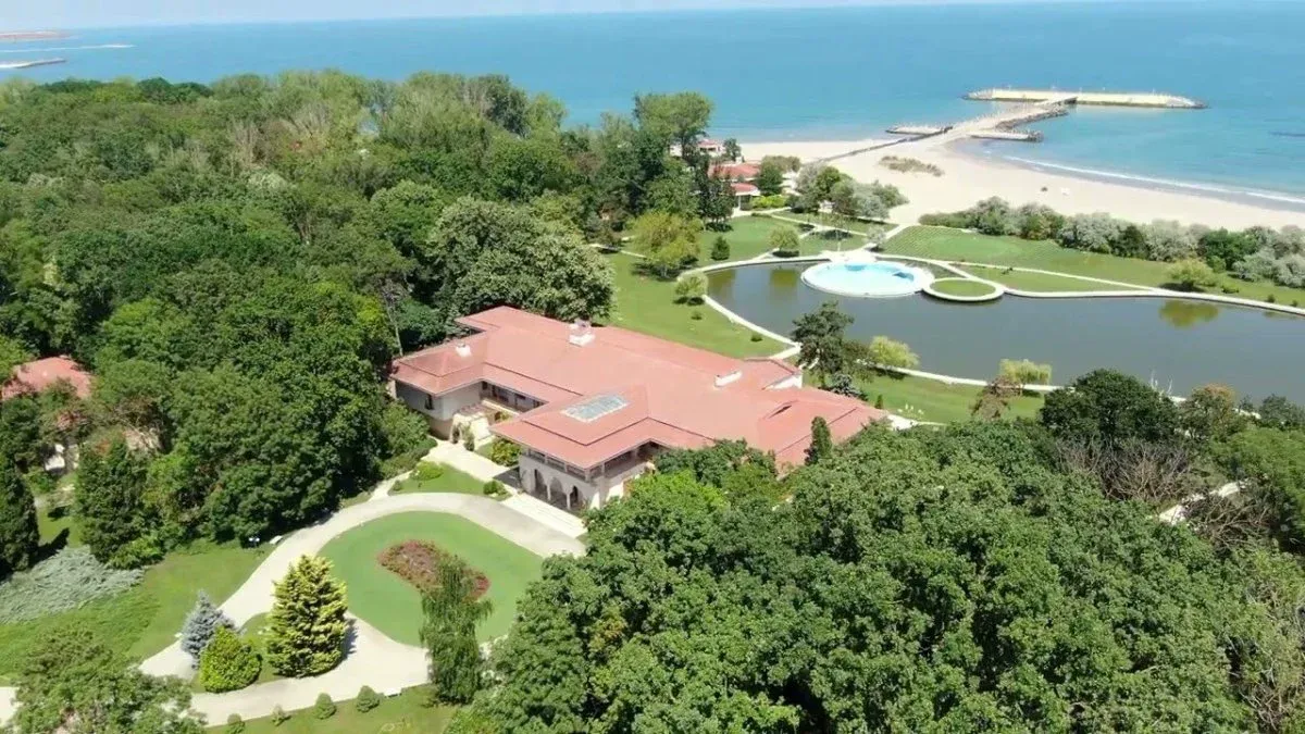 Suma uriașă pe care regia protocolului de stat o cheltuie pe vilele și întreținerea demnitarilor Foto: Facebook