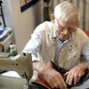 Pensionar în 2026, dar încă angajat: cine poate lucra fără restricții și cine riscă suspendarea drepturilor