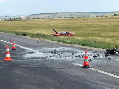 Două mașini au zburat lângă Iași (sursa: ziaruldeiasi.ro)