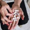 Medicamente compensate pentru pensionari în 2026: cine primește și ce înseamnă, de fapt, reducerea de 90%