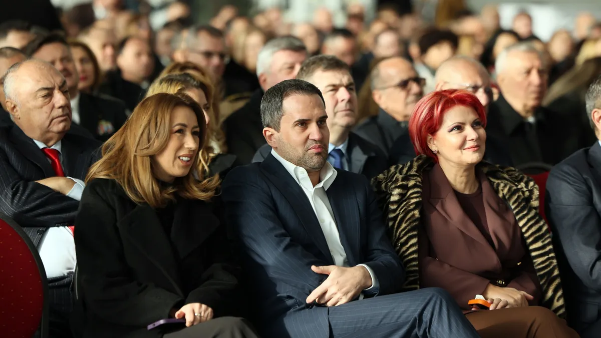 Înainte de a pleca, ministrul Șerban dă o lovitură bucureștenilor: crește cu 40% tariful la metrou Foto: Facebook