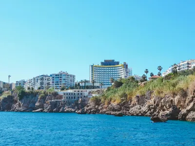 Tot mai mulți turiști români aleg vacanțele în Antalya în vara acestui an, preferând litoralul din Turcia în locul Greciei (sursa: Pexels/Oğuzhan Çoban)
