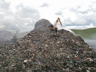 România riscă noi sancţiuni din partea Uniunii Europene din cauza gropilor de gunoi  Foto: News.ro