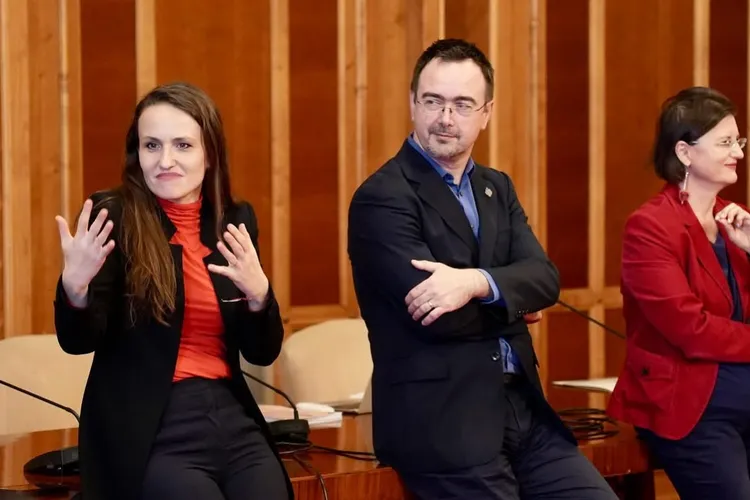 Angajați ai agenției de comerț exterior nu știu nici engleză, nici limba țării unde lucrează, spune ministrul de Externe, Oana Țoiu Foto: Facebook