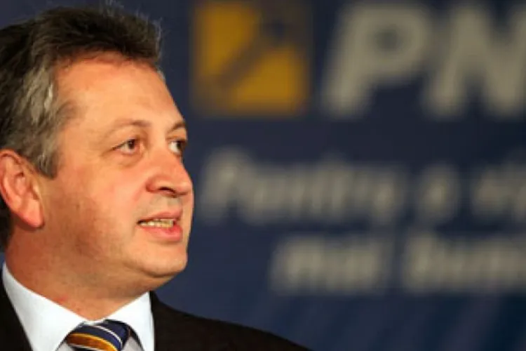Ilie Bolojan ar trebui nominalizat din nou ca premier, susține fostul lider al PNL, Relu Fenechiu