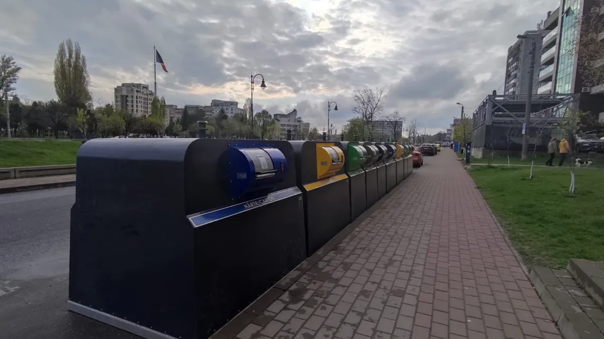 Eco-insule pentru colectarea deșeurilor la Iași
