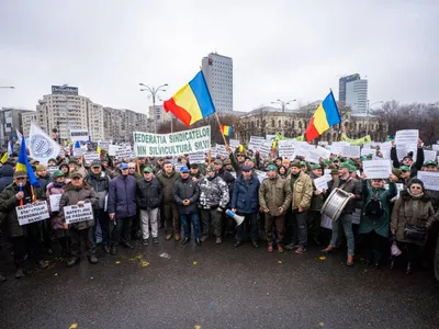 Protest al silvicultorilor la Ministerul Mediului (sursa: Facebook/Silviu Geana)