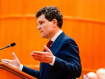 Trump și Nicușor Dan, convorbire confidențială (sursa: Facebook/Nicușor Dan)