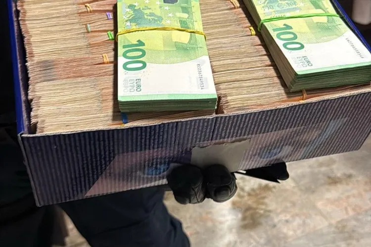 După reaprinderea scandalului Vicol, încă dosar îl urmărește pe Grindeanu, al cutiilor pline cu euro: Simion susține că numele liderului PSD a fost înnegrit în dosar