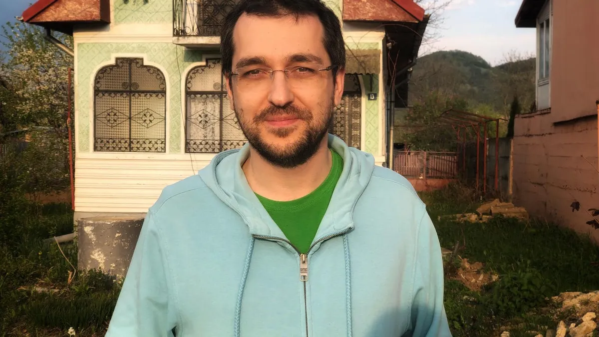 Cât a câștigat fostul ministru Vlad Voiculescu Foto: Facebook 