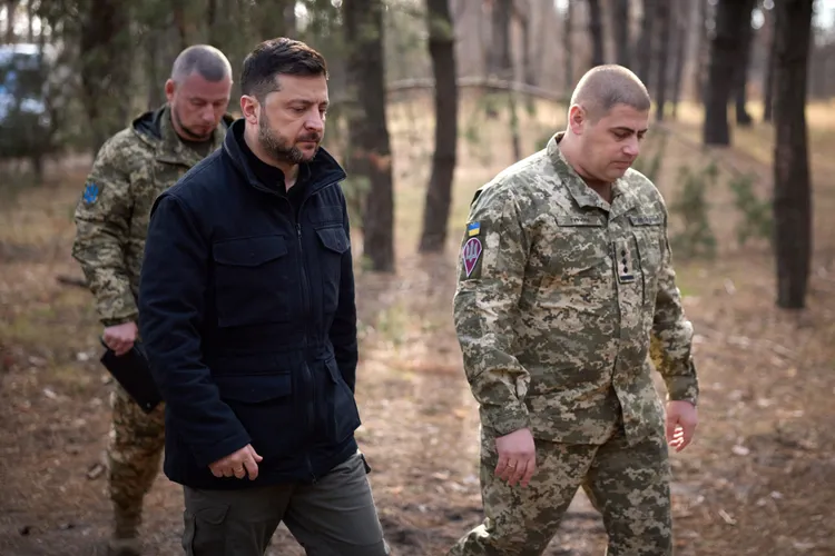 Zelenski, pe linia frontului la Pokrovsk (sursa: Facebook/Volodimir Zelenski)