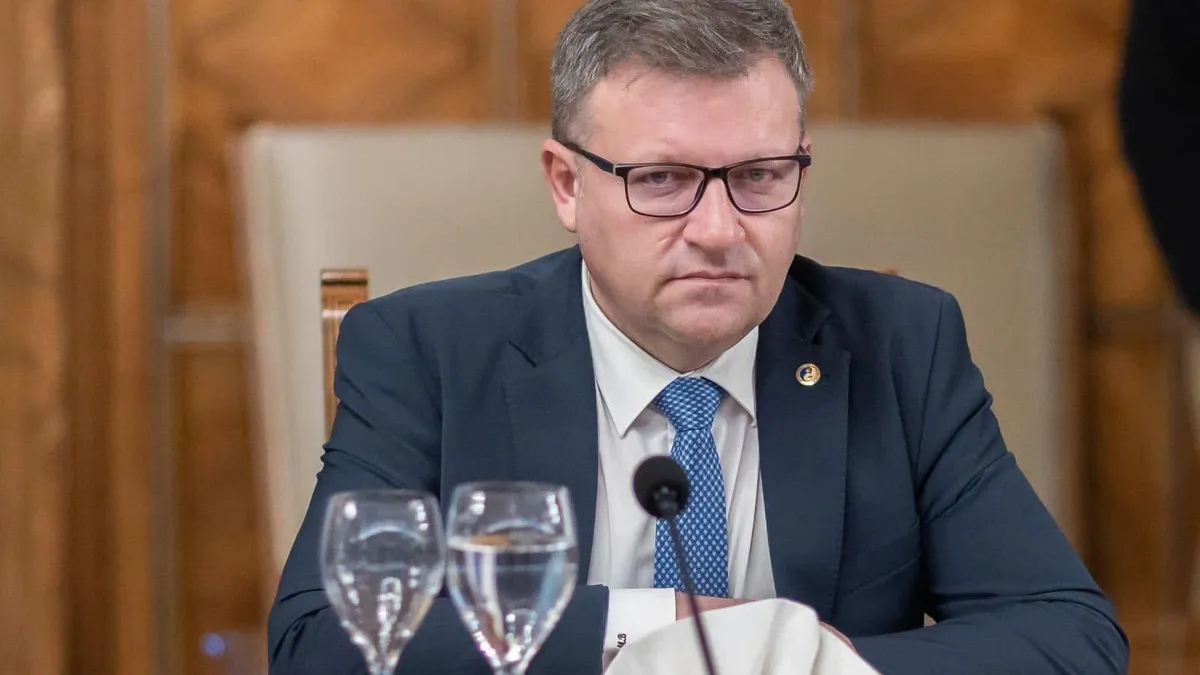 Budăi (PSD) anunță majorarea salariului minim (sursa: Facebook/Marius Constantin Budai)