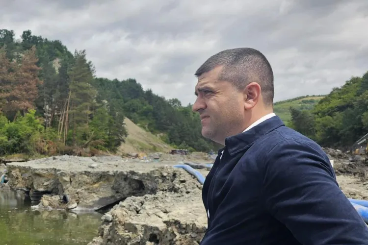 Explozia de la Cugir, posibil premeditată (sursa: Facebook/Radu Miruță)