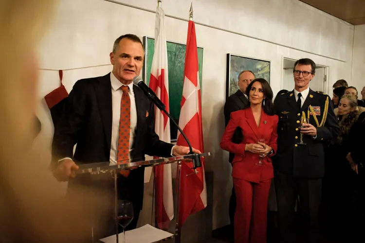 Groenlanda sub steagul SUA, reacția ambasadorului danez (sursa: Facebook/Jesper Møller Sørensen)