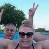 VIDEO Șoșoacă, din piscină, înconjurată de bărbați: Apa nu trebui tratată, e de la Dumnezeu