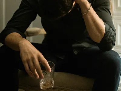 Alcoolicii Anonimi, ultima șansă pentru dependenți (sursa: Pexels/RDNE Stock project)