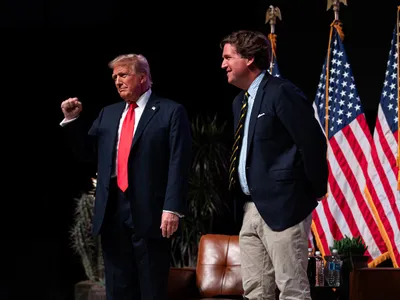 Tucker Carlson a fost atacat de demoni (sursa: Facebook/Tucker Carlson)