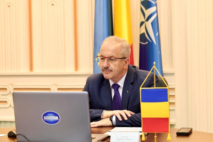 Rusia ocupă Insula Șerpilor; România, îngrijorată (sursa: Facebook/Vasile Dîncu)