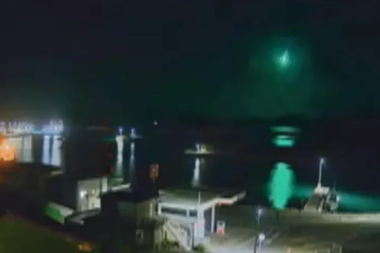 Fenomen spectaculos observat în vestul Japoniei (sursa: YouTube/CNN-News18)