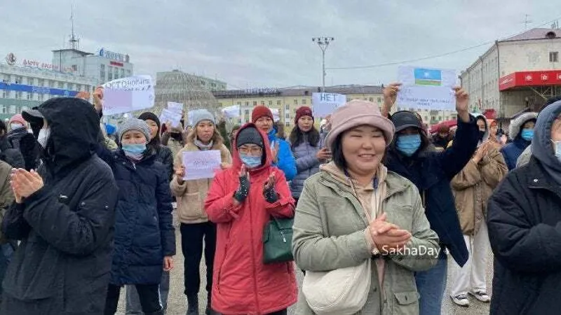 Protest uriaș al femeilor din Iakuțk Foto: twitter/ SakhaDay