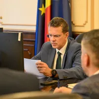 Șpaga pentru Moșteanu trebuia să ungă o afacere cu obuze din Kazahstan pentru Ucraina (sursa: Facebook/Ionuț Moșteanu)