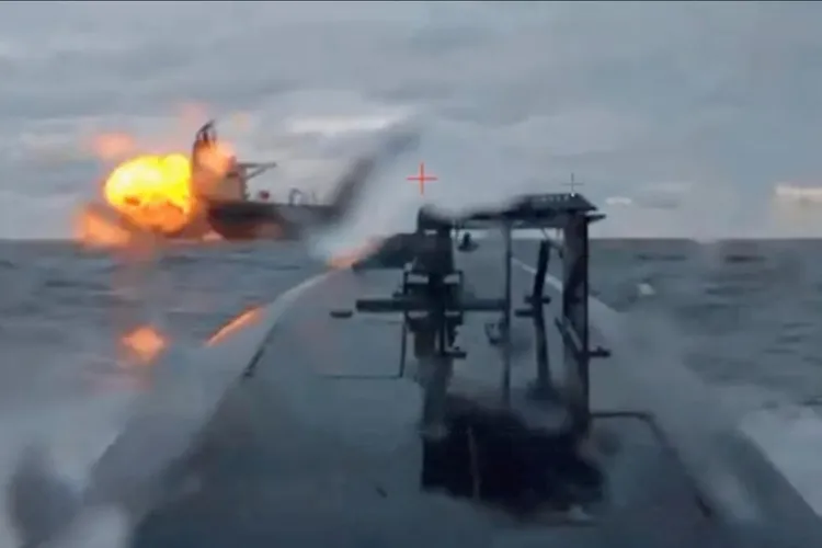 Kazahstan, petroliere distruse de drone ucrainene (sursa: X/Jack Prandelli)