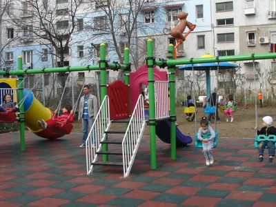 Copil rănit într-un loc de joacă din Iași: Primăria contestă amenda și spune că nu a avut timp să verifice toate parcurile