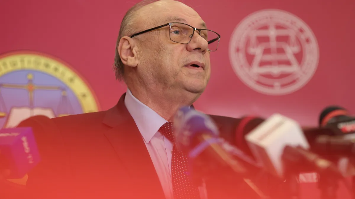 Averile soților, declarațiile de avere - secrete (sursa: Inquam Photos/Octav Ganea)