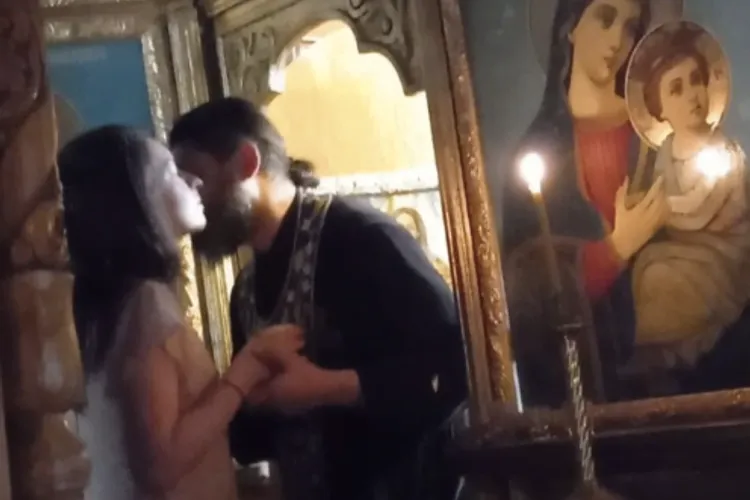 Scandalul Calistrat: îmbrățișări pasionale în altar (sursa: ziaruldeiasi.ro)