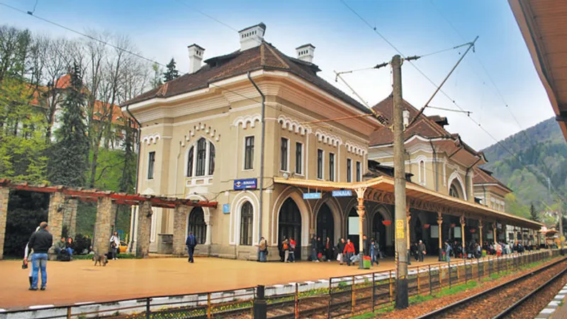 Gara din Sinaia: toaletele se închid la 19.00 Foto: Locuri din Romania