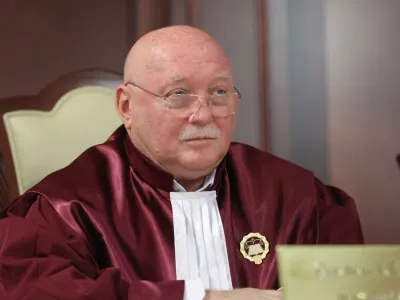 Judecătorul PSD din CCR Deliorga, care s-a plimbat cu jet privat, și-ar putea pierde mandatul - sancțiune disciplinară care trebuie votată de majoritatea din CCR