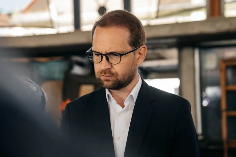 USR amenință PSD cu ruperea colaborării (sursa: Facebook/Dominic Fritz)