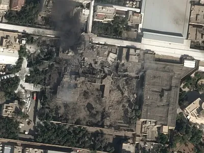 Ayatollah-ul Khamenei ar fi fost ucis, reședința sa a fost făcută una cu pământul. Iranul neagă (sursa: X/Christiaan Triebert)