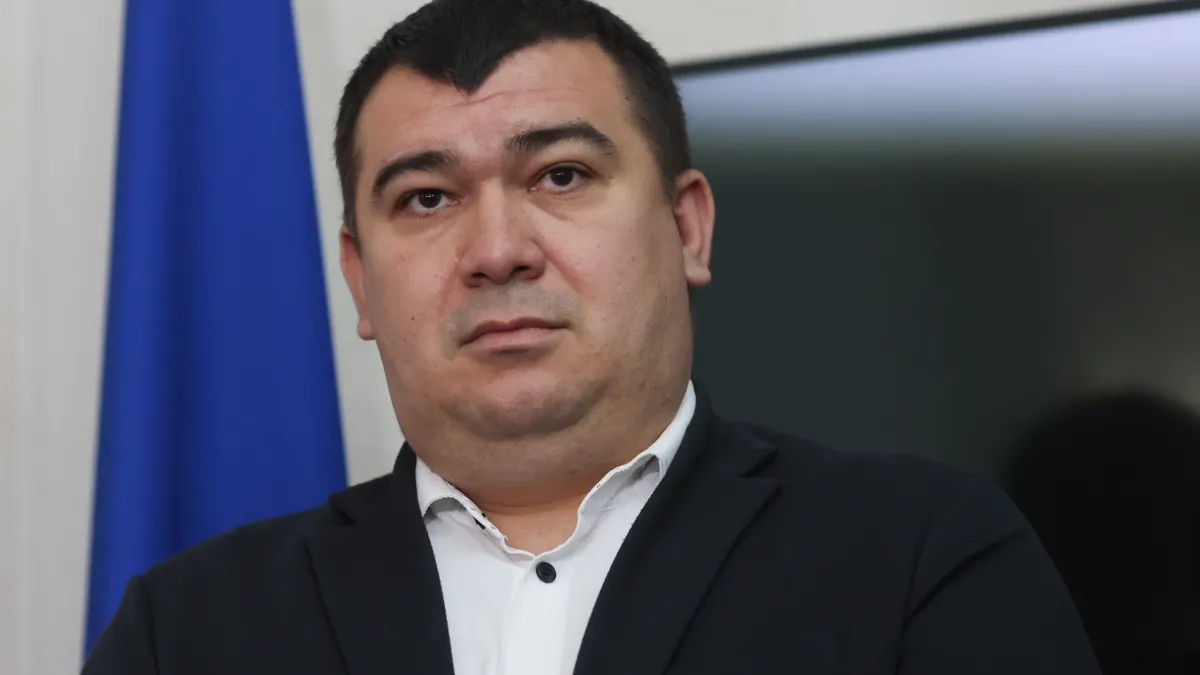 Cine e udemeristul care îl dă pe Nicușor Dan pe mâna procurorilor: Vajda Zsombor, jurist de întreprindere cu studiii târzii, la privat Foto: Inquam/George Calin