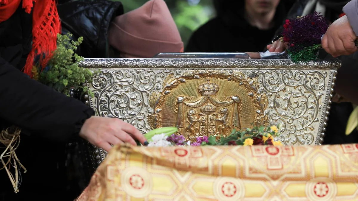 Mii de credincioși la moaștele Sfintei Parascheva (sursa: Inquam Photos/Miruna Turbatu)