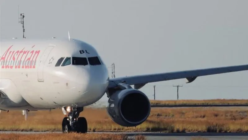 Șmecheria overbooking - companiile aeriene sunt netransparente (sursa: Facebook/Austrian Airlines)