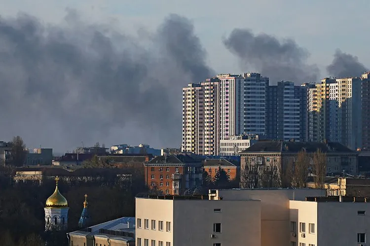 Kiev rezistă, Putin pregătește focoase termobarice (sursa: BBC)